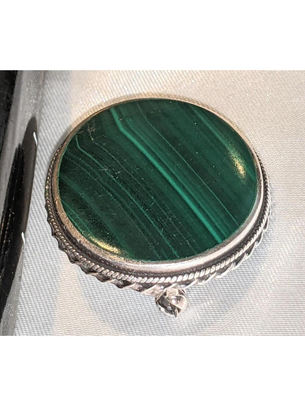 Vintage Natural Malachite Stone Brooch Pin Oval Shaped Sterling Silver 11.25g - Picture 5 of 8